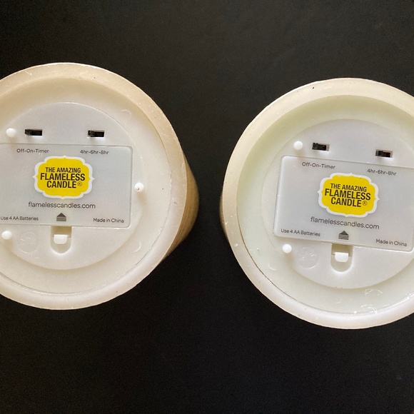 Set of 2 Iced Metallic Battery Operated Flameless Candles & Remote/4 x 8 "/NEW! - Picture 4 of 6